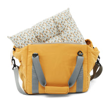 Load image into Gallery viewer, Thaynards - Sunshine Pet Side Carrier Pack