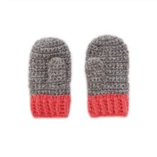 Load image into Gallery viewer, Winter Warmers - Dana the Dinosaur beanie &amp; mittens set
